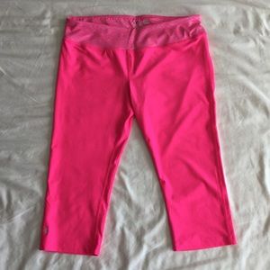 NWOT Pink Under Armour Leggings
